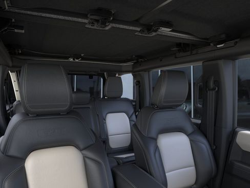 New 2026 Ford Bronco Outer Banks AWD/4WD image 35