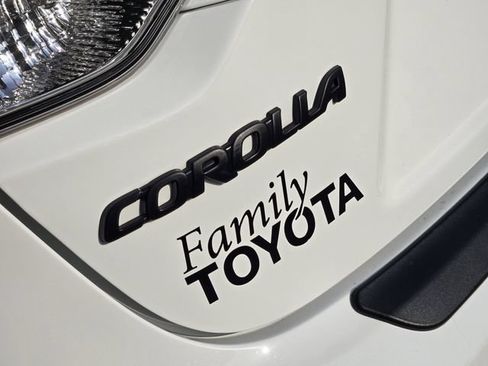 Used 2024 Toyota Corolla SE FWD image 9