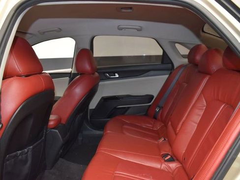 Used 2022 Kia K5 LXS image 10