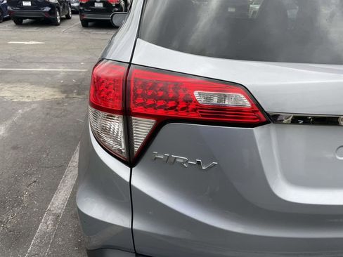 Used 2019 Honda HR-V EX image 17