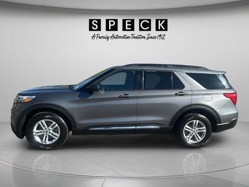 Used 2024 Ford Explorer XLT w/ Equipment Group 202A AWD/4WD image 2