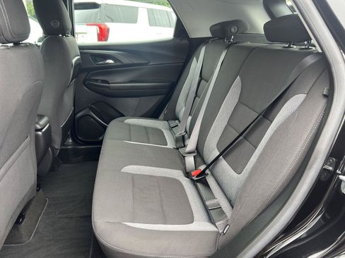 Used 2023 Chevrolet TrailBlazer LS FWD image 13