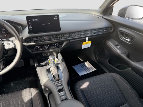 Certified 2026 Honda HR-V Sport image 16