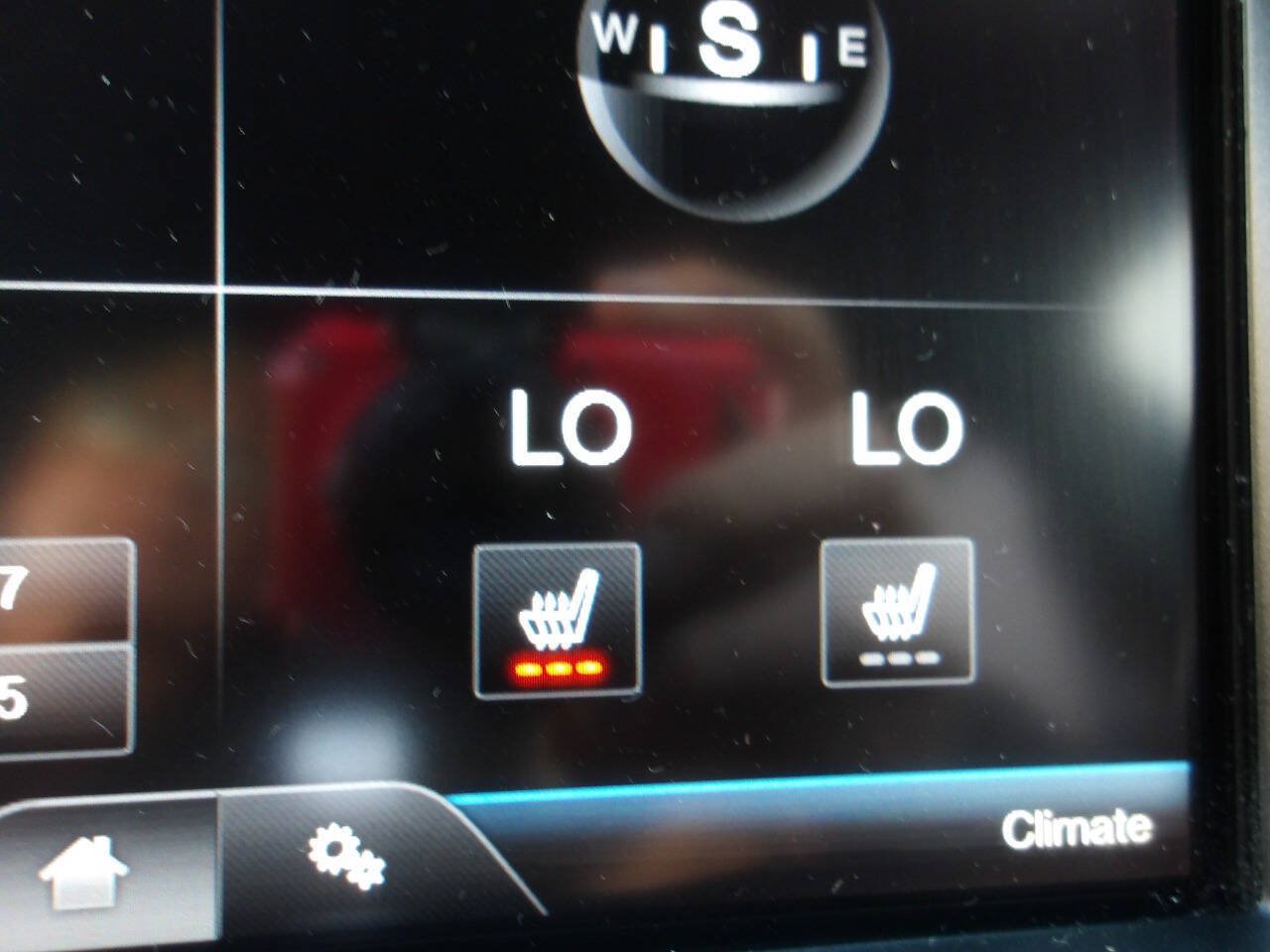 Used 2014 Ford Explorer XLT w/ Equipment Group 202A FWD image 46
