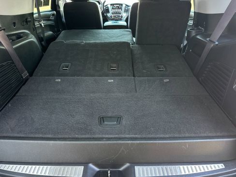 Used 2017 GMC Yukon SLT AWD/4WD image 15