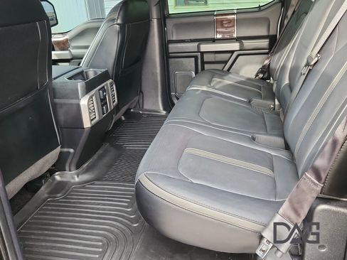 Used 2016 Ford F150 Platinum w/ Equipment Group 701A Luxury image 17