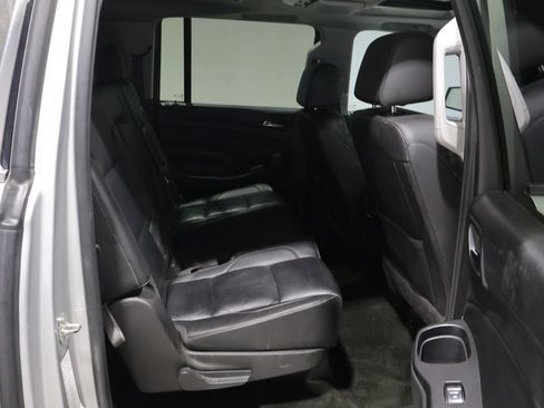 Used 2016 Chevrolet Suburban LT w/ Luxury Package AWD/4WD image 27