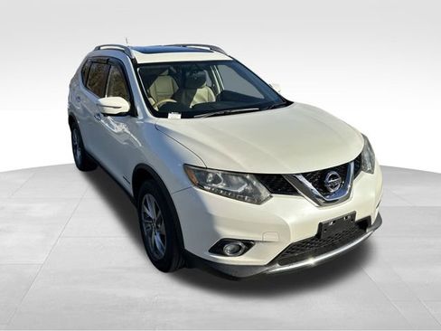 Used 2015 Nissan Rogue SL w/ SL Premium Package image 7