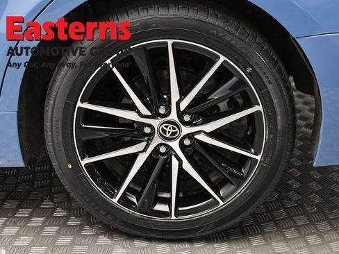 Used 2024 Toyota Camry SE image 8