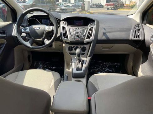 Used 2014 Ford Focus SE image 54
