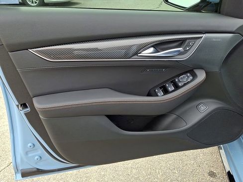 Used 2026 Cadillac CT5 V image 9