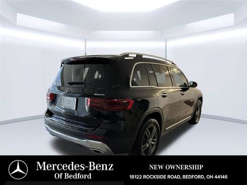 Used 2026 Mercedes-Benz GLB 250 4MATIC image 4