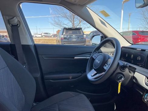 Certified 2024 Kia Seltos LX image 32