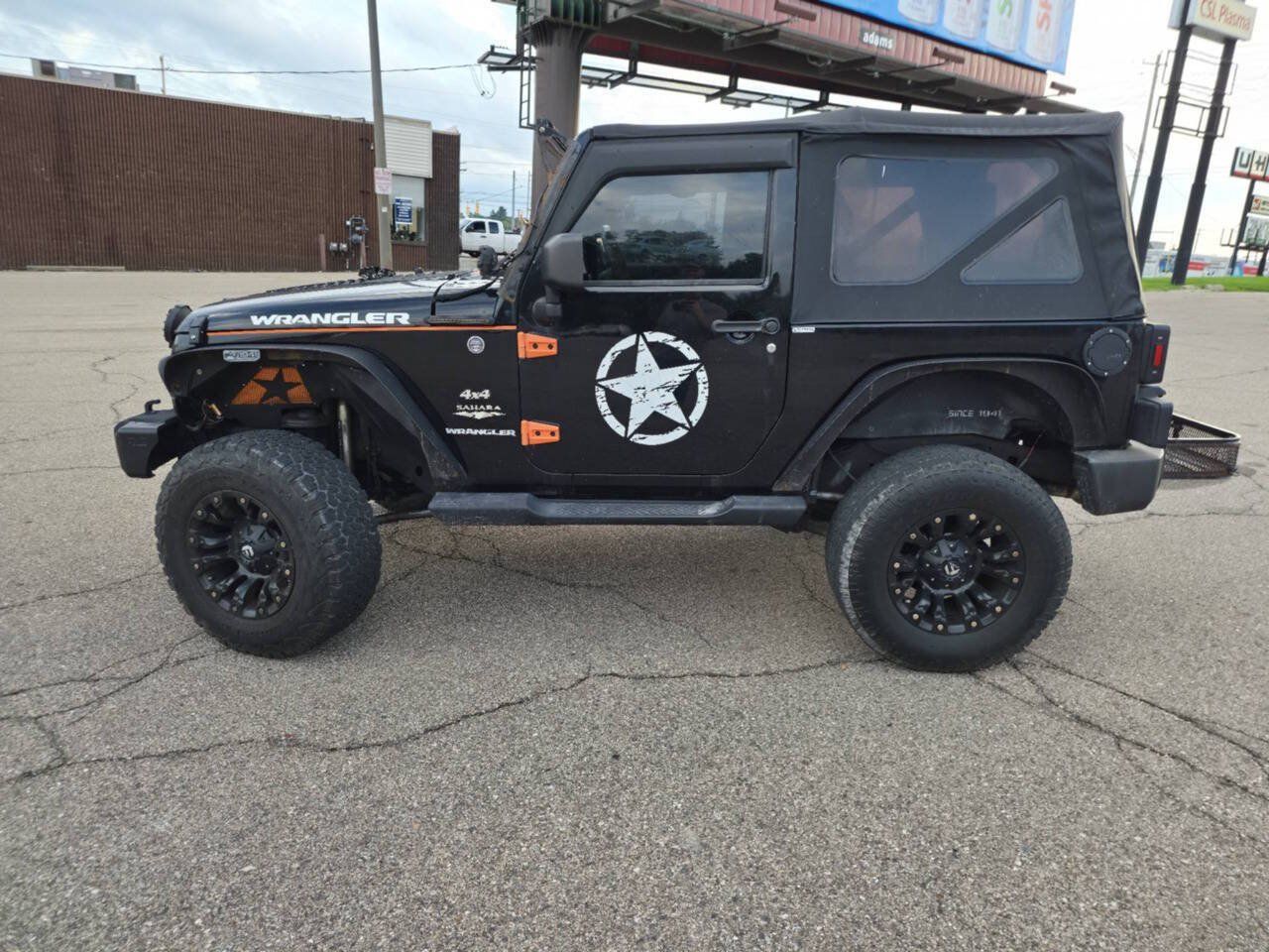 Used 2012 Jeep Wrangler Sahara w/ Dual Top Group AWD/4WD image 7