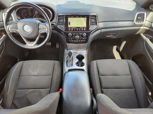 Used 2022 Jeep Grand Cherokee Laredo E image 34