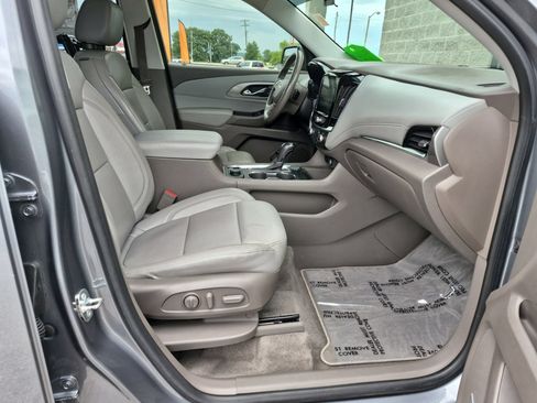 Used 2018 Chevrolet Traverse LT FWD image 34