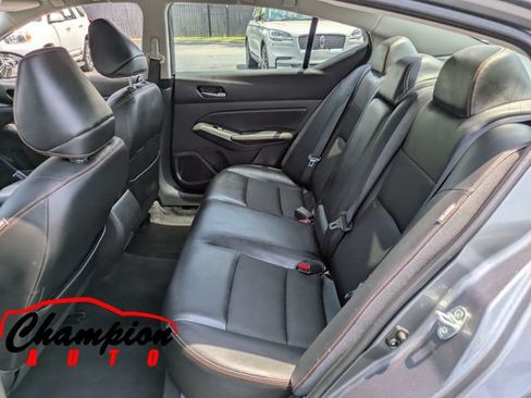 Used 2020 Nissan Altima 2.5 SR FWD image 16