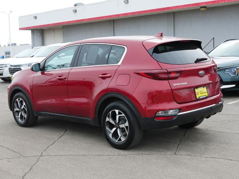 Certified 2022 Kia Sportage LX image 3