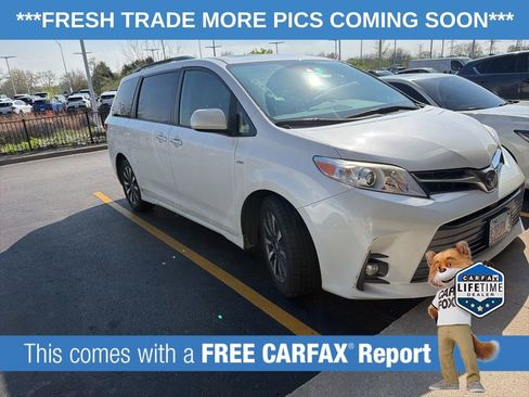 Used 2019 Toyota Sienna XLE Premium AWD/4WD image 3