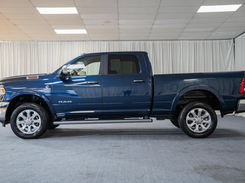 Used 2022 RAM 2500 Laramie AWD/4WD image 4