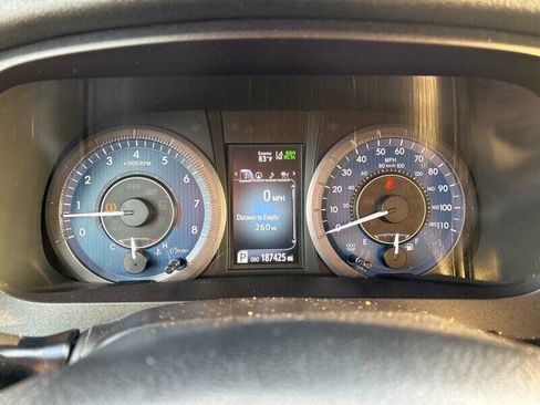 Used 2020 Toyota Sienna XLE 7 Passenger AWD 4dr Mini V image 21