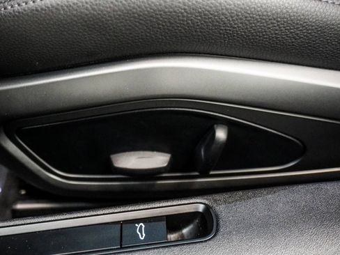 Used 2024 Porsche 911 Carrera image 21