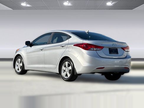 Used 2012 Hyundai Elantra GLS w/ Preferred Pkg 3 image 3