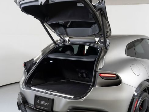 Used 2024 Ferrari Purosangue image 14