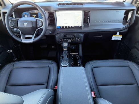 New 2025 Ford Bronco Badlands image 34