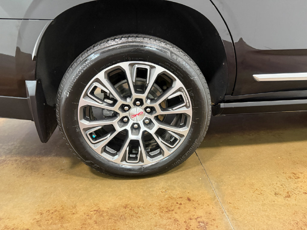 Used 2025 GMC Yukon Denali w/ Denali Reserve Package AWD/4WD image 93