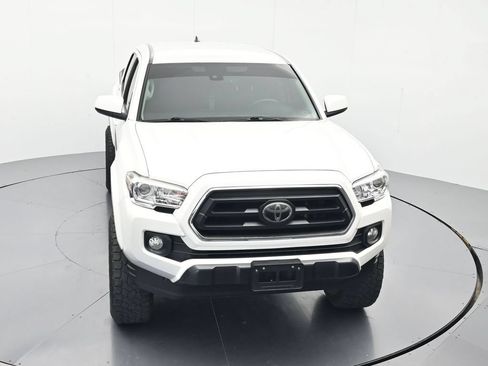 Used 2021 Toyota Tacoma SR5 AWD/4WD image 30