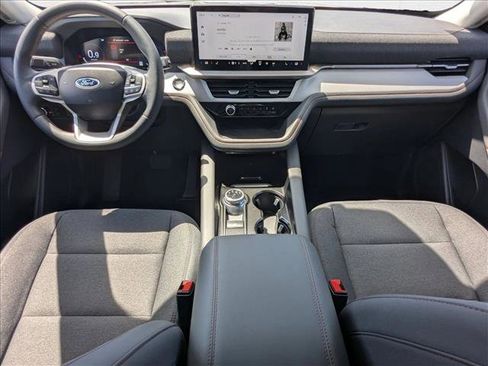 New 2025 Ford Explorer Active image 14