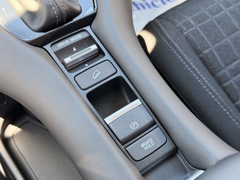 Used 2025 Honda HR-V LX image 24