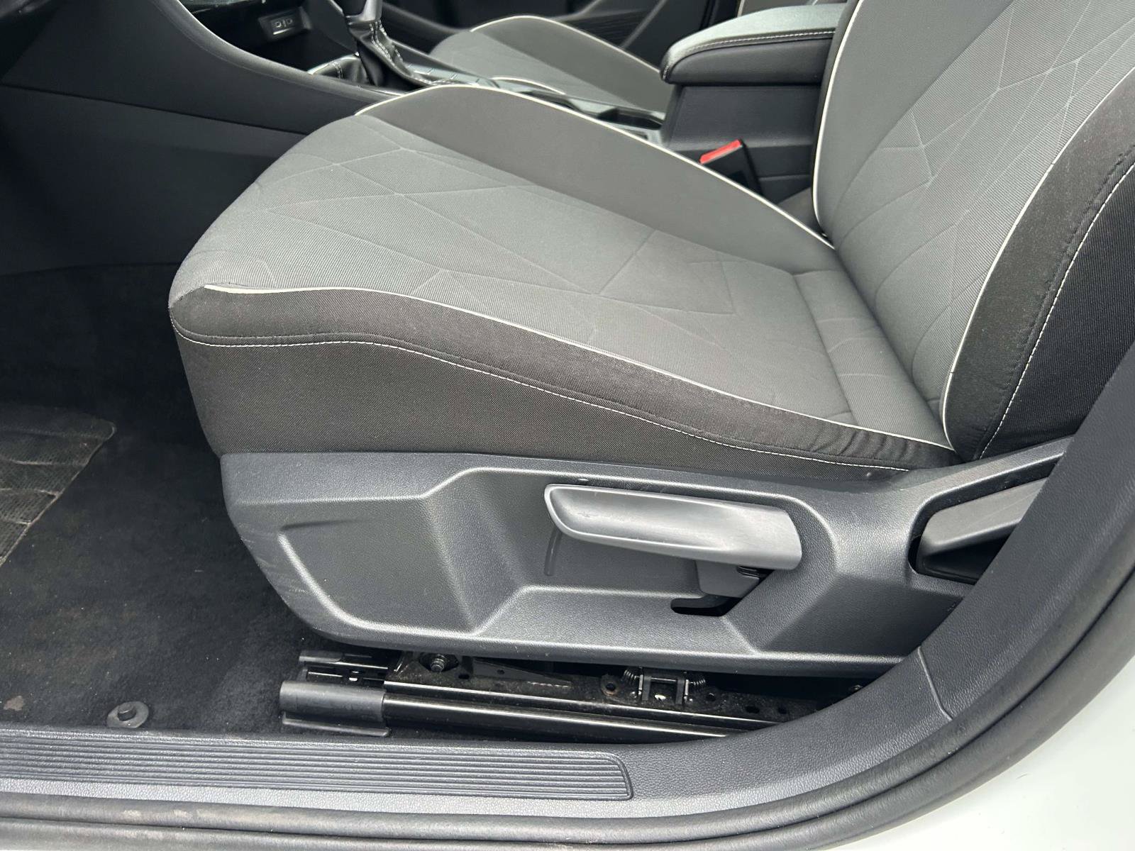 Used 2025 Volkswagen Jetta Sport FWD image 16