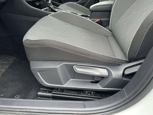 Used 2025 Volkswagen Jetta Sport FWD image 16