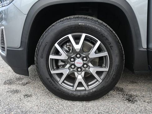 Used 2023 GMC Acadia SLE w/ Driver Convenience Package image 26