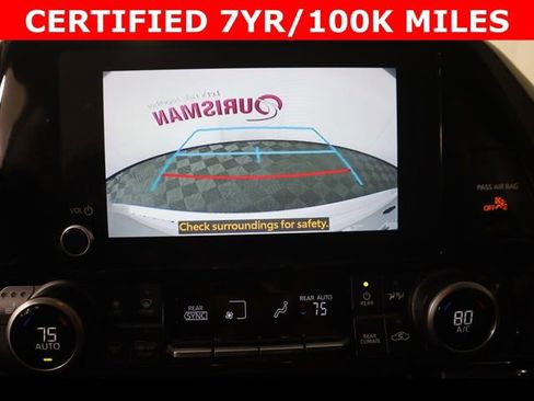 Used 2023 Toyota Highlander XLE FWD image 23