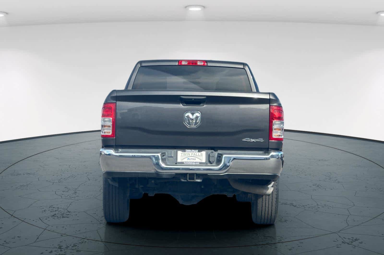 Used 2024 RAM 2500 Tradesman w/ Chrome Appearance Group AWD/4WD image 7