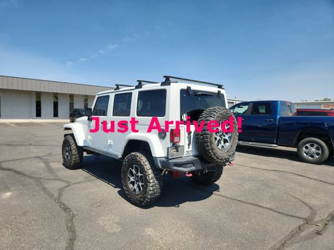 Used 2016 Jeep Wrangler Unlimited Rubicon AWD/4WD image 5