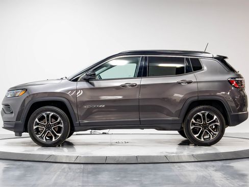 Used 2022 Jeep Compass Limited AWD/4WD image 35