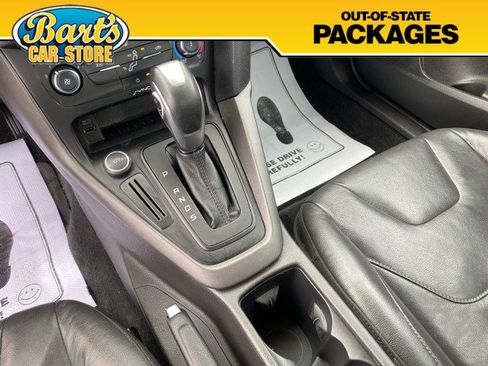 Used 2016 Ford Focus SE w/ Equipment Group 201A FWD image 29