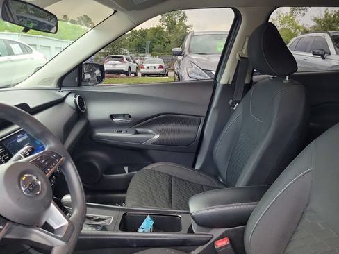Used 2021 Nissan Kicks SV FWD image 18