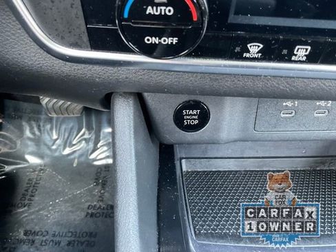 Used 2024 Nissan Rogue SV image 21