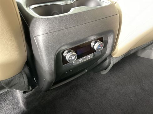 Used 2025 Buick Enclave Preferred image 20