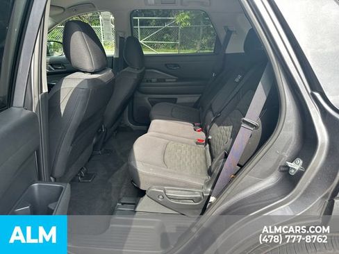 Used 2025 Nissan Pathfinder SV FWD image 24