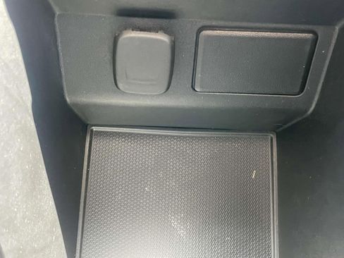 Used 2025 Chevrolet Blazer LT FWD image 29