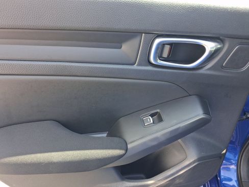 Used 2023 Honda Civic EX image 19