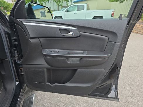 Used 2011 Chevrolet Traverse LT w/ LPO, 'HIT The Road' Package FWD image 36