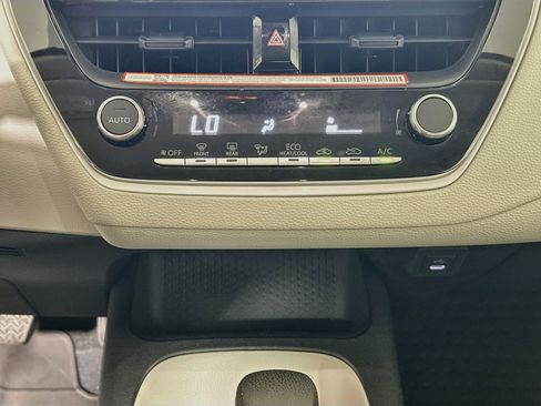 Certified 2025 Toyota Corolla LE FWD image 22
