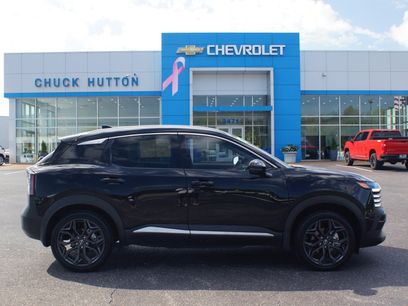 Used 2025 Nissan Kicks SR w/ Illumination Package